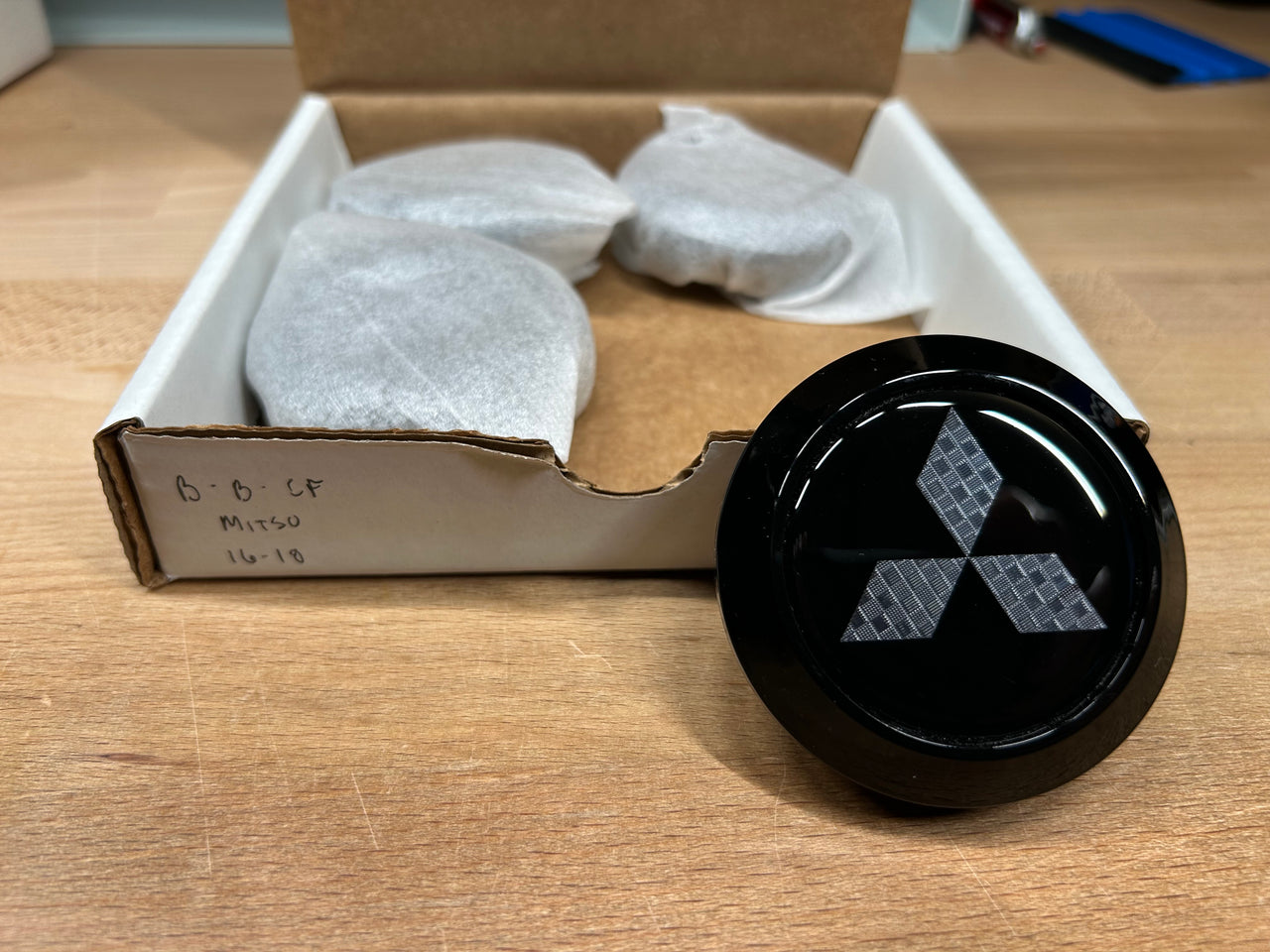 Clearance - 16", 17", 18" and 15x8" Mitsubishi: Black - Black - Carbon Fiber